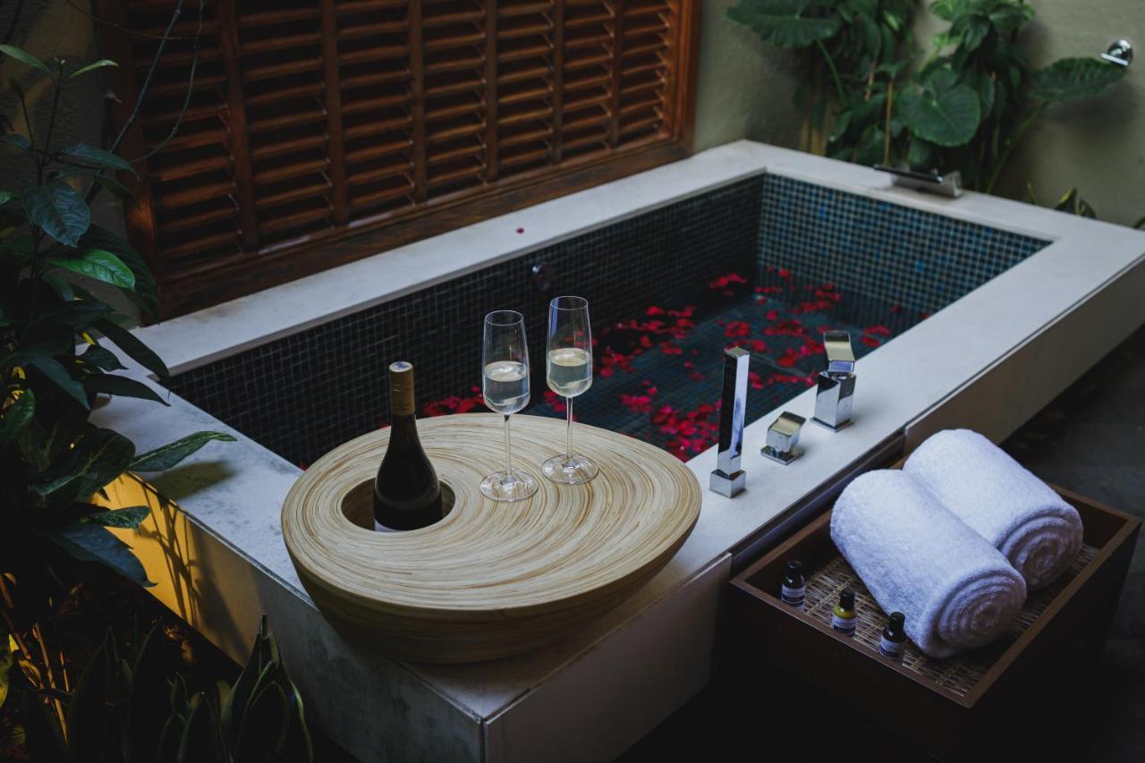 Baale Resort Goa Арпора Екстериор снимка