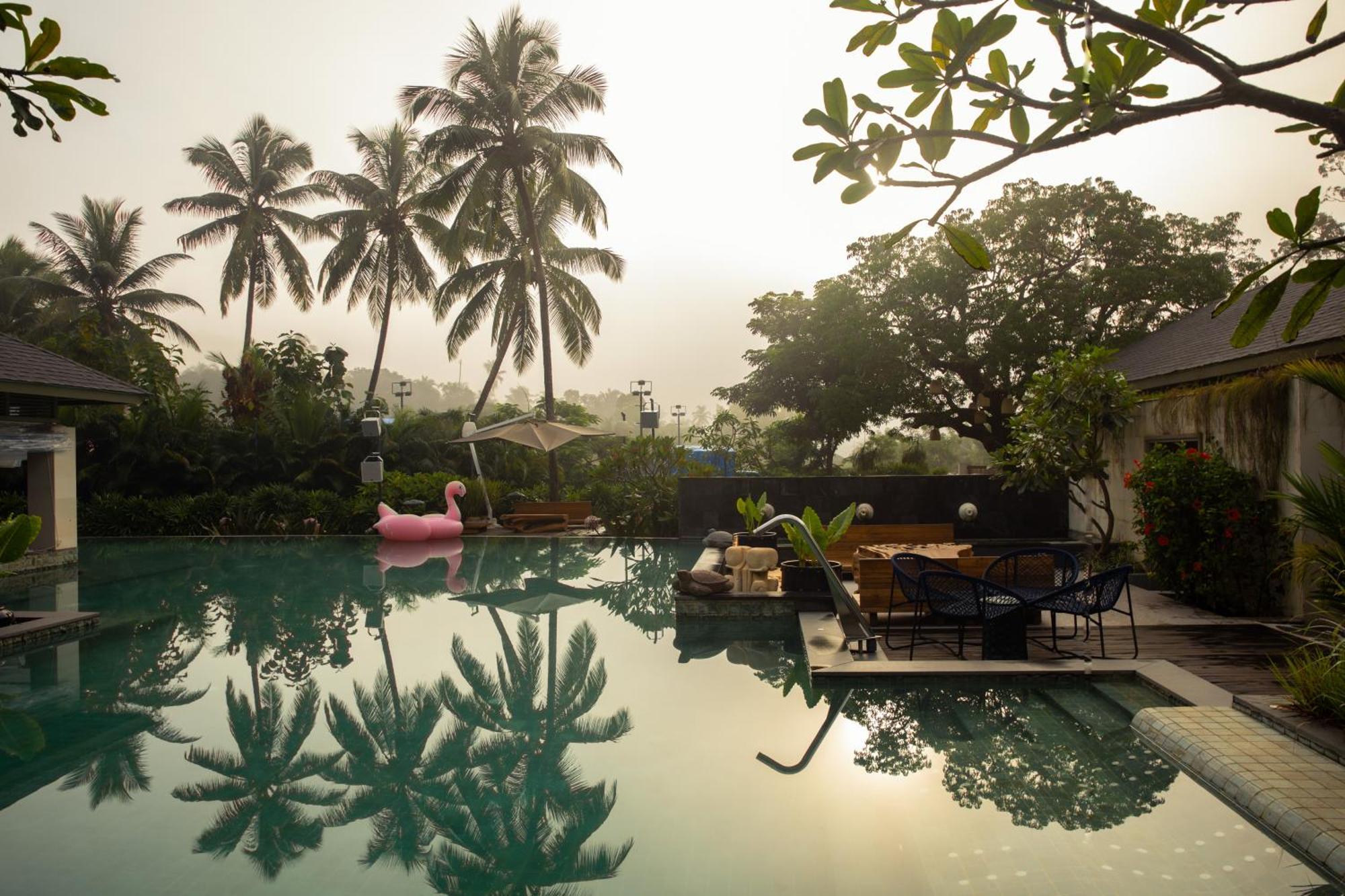 Baale Resort Goa Арпора Екстериор снимка